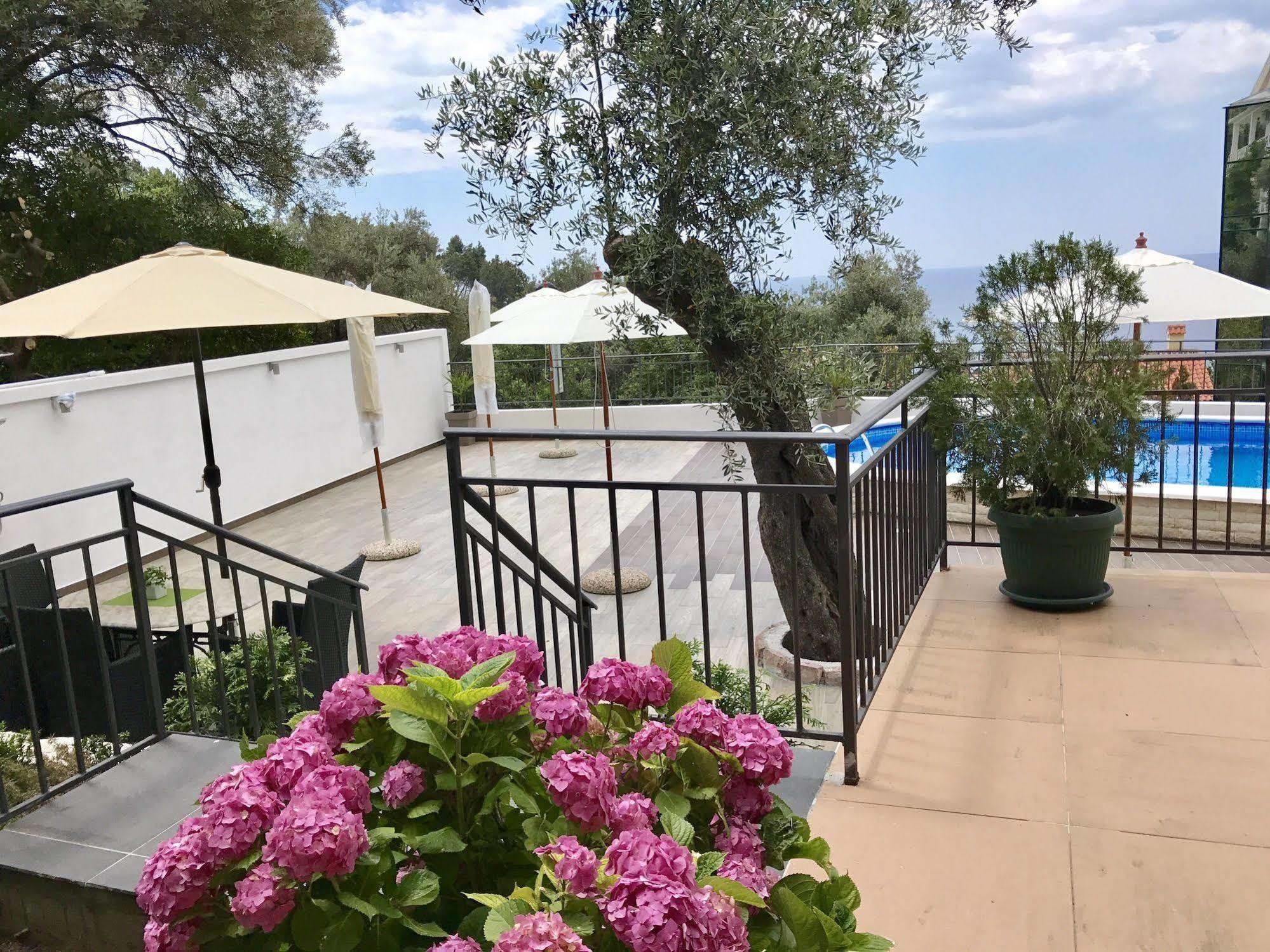 Apartments Kentera Lux Sveti Stefan Eksteriør bilde